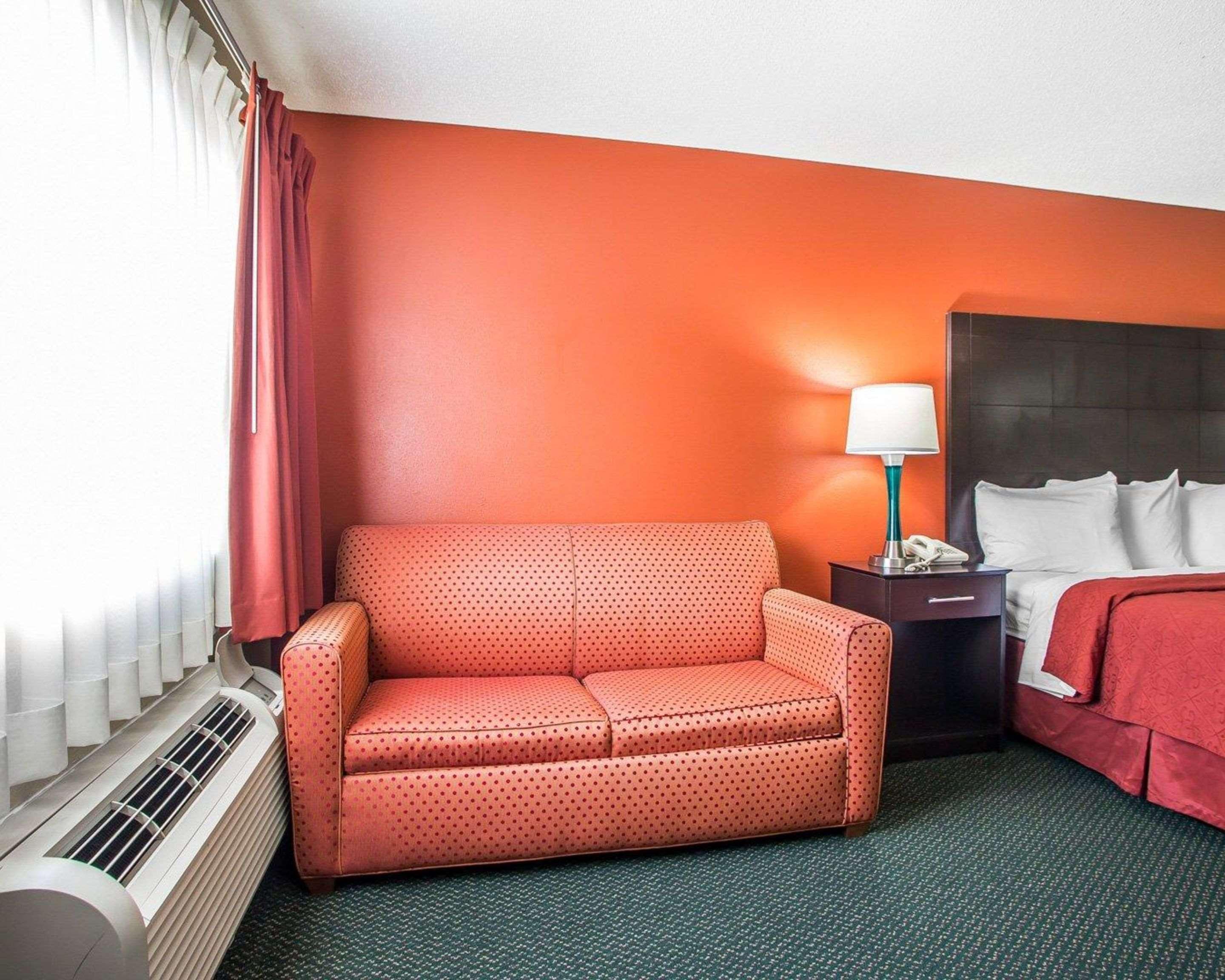 Quality Inn Morton At I-74 Kültér fotó