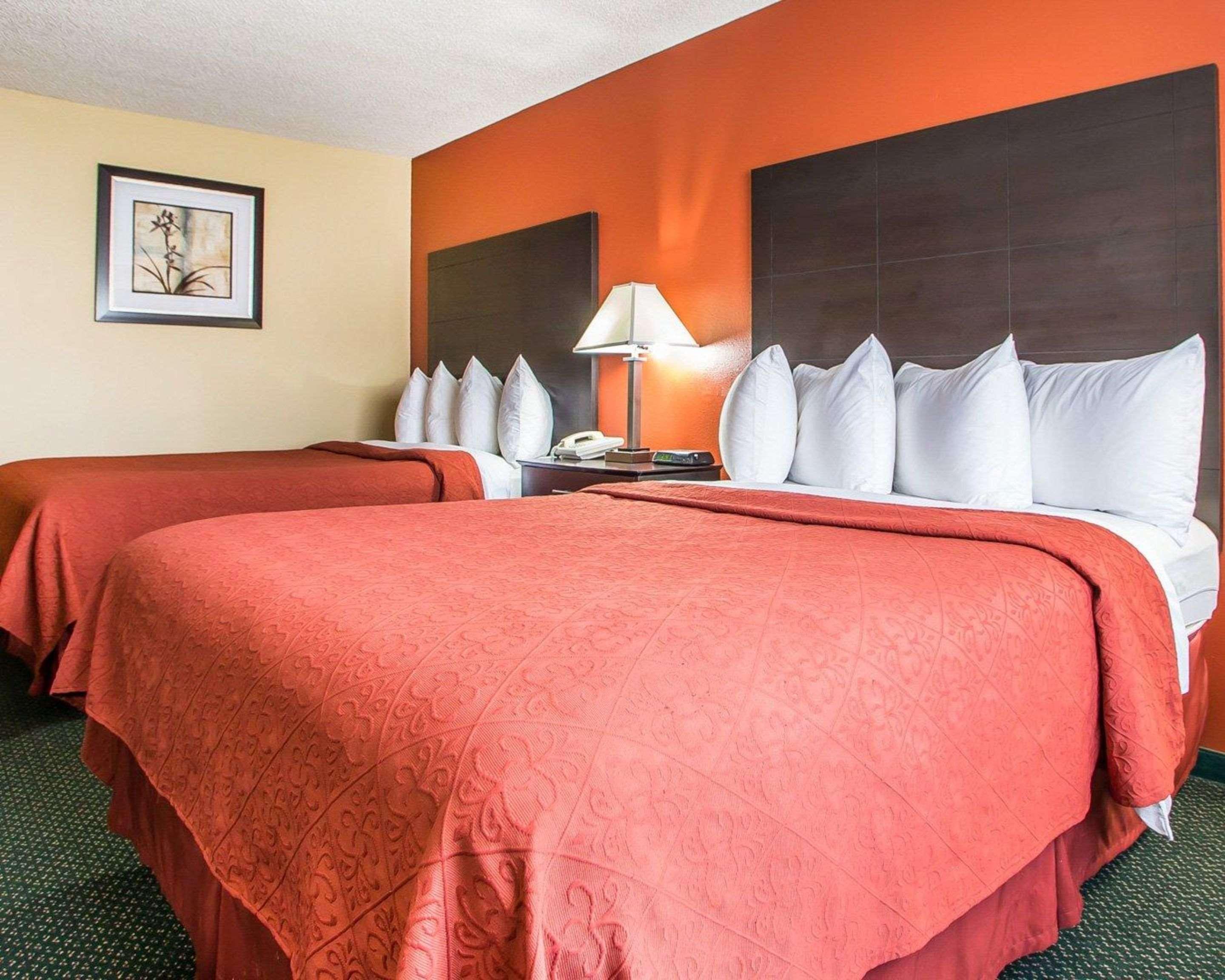 Quality Inn Morton At I-74 Kültér fotó